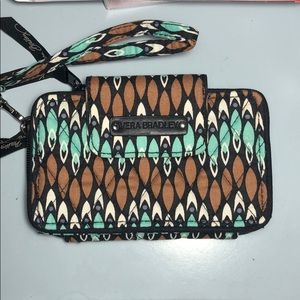 Vera Bradley Wristlet NWOT